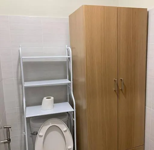 Affordable Condo, Near It Park Apartment *